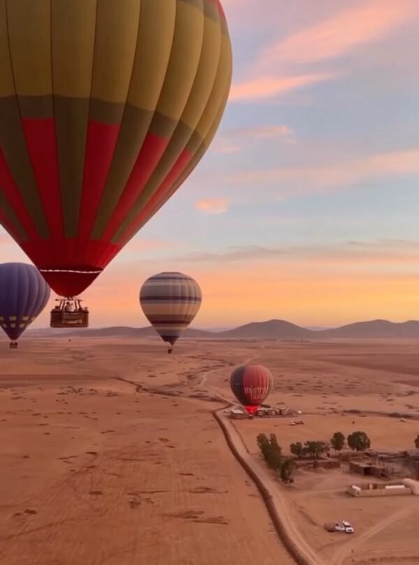sunrise hot air balloon🌅